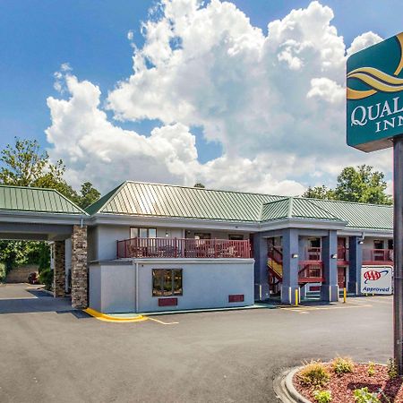 Quality Inn Блэк-Маунтин Экстерьер фото