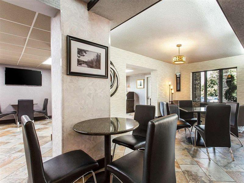 Quality Inn Блэк-Маунтин Экстерьер фото